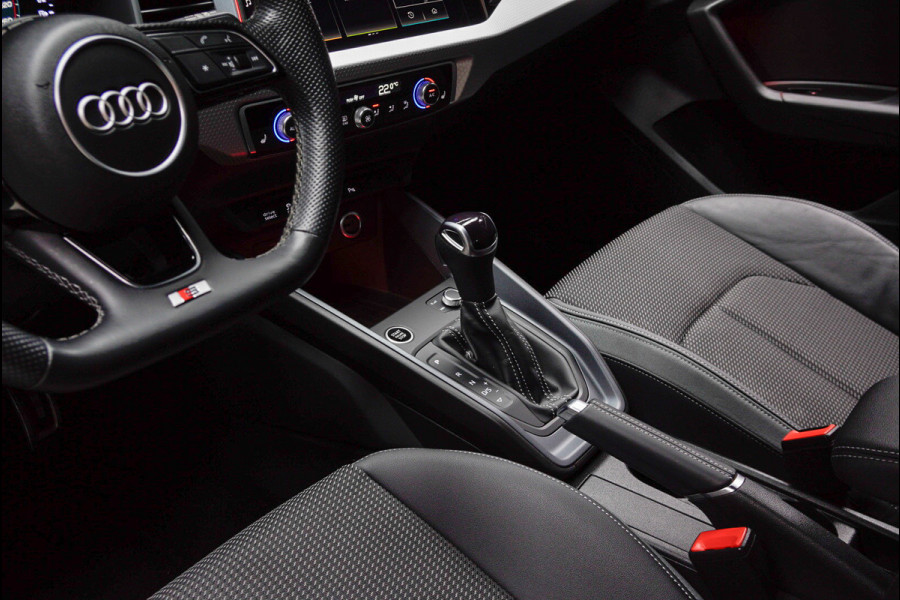 Audi A1 Sportback 40 TFSI S- Line Leder Camera Navi Virtual Climate Sonos PDC LM velgen Stoelverwarming Carplay BTW auto