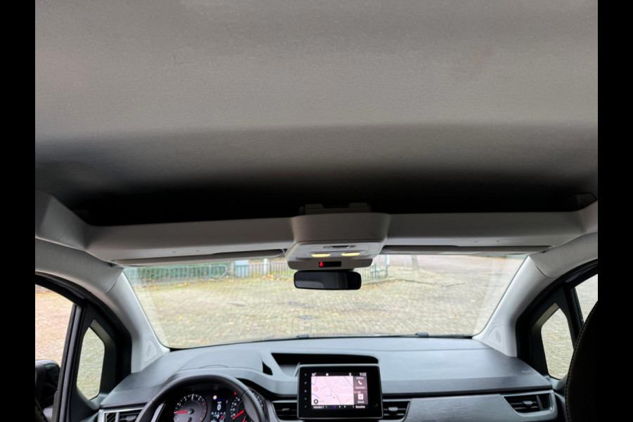 Renault Kangoo TCe 130 EDC Equilibre Navi / P-sensoren / Cruise control / Trekhaak / Dakrails