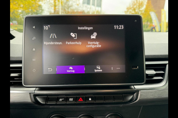 Renault Kangoo TCe 130 EDC Equilibre Navi / P-sensoren / Cruise control / Trekhaak / Dakrails