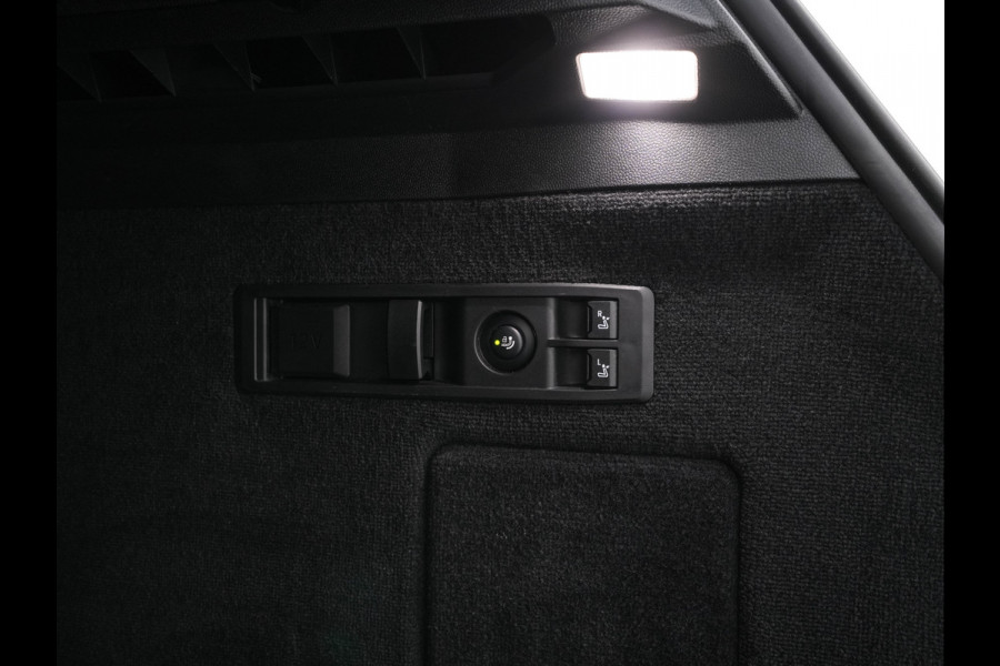 BMW iX xDrive40 High Executive 77 kWh [ 3-Fase ] {SOH-100%} (INCL.BTW) *HEAD-UP | LEATHER | TOP-VIEW | FULL-LED | MEMORY-PACK | HARMAN/KARDON | BLINDSPOT | WIDESCREEN-COCKPIT | HEATED-COMOFRTSEATS | DAB | AMBIENT-LIGHT | NAVI-FULLMAP | TOWBAR | 21''AL
