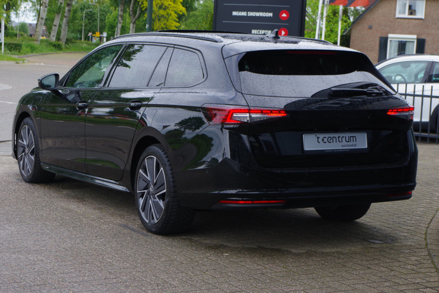 Škoda Superb Combi 1.5 TSI PHEV 204 PK Sportline, Panoramadak, Trekhaak, Head-Up Display