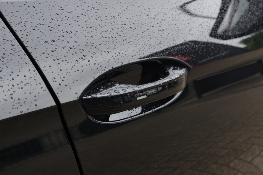 Škoda Superb Combi 1.5 TSI PHEV 204 PK Sportline, Panoramadak, Trekhaak, Head-Up Display