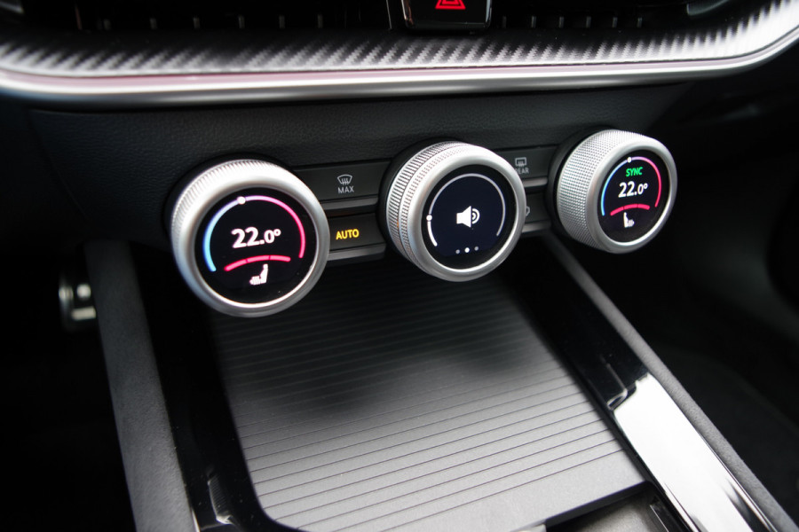 Škoda Superb Combi 1.5 TSI PHEV 204 PK Sportline, Panoramadak, Trekhaak, Head-Up Display