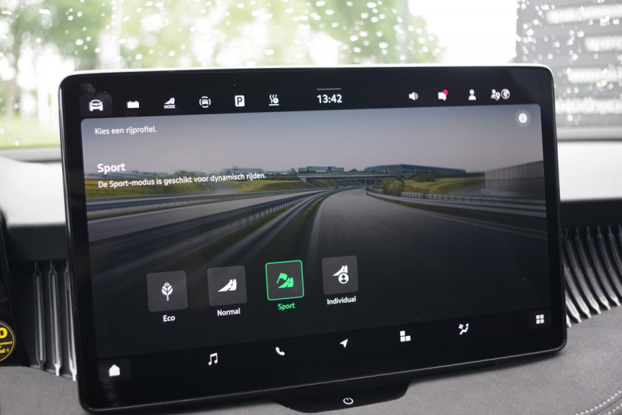 Škoda Superb Combi 1.5 TSI PHEV 204 PK Sportline, Panoramadak, Trekhaak, Head-Up Display
