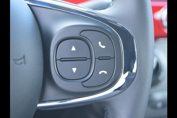 Fiat 500C 1.0 Hybrid RED CABRIO | CAMERA | AIRCO | LICHTMETALEN VELGEN | 18.646 km!