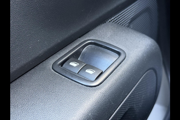 Citroën C3 1.2 PureTech Feel Edition Navi|Carplay|D-riem vv in 2023|Trekhaak|PDC|Clima|Cruise|N.A.P|APK tot 09-2026