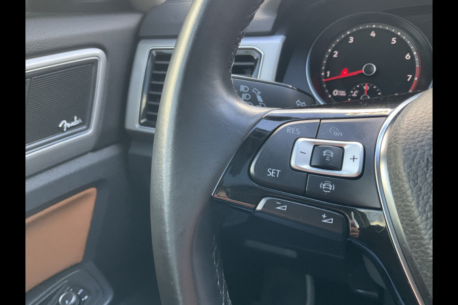 Volkswagen TERAMONT 7-Peroons 3.6 VR6 277pk 7-Pers Pano Memory Stoelverw+Ventilatie 360° Leer BOMVOL!