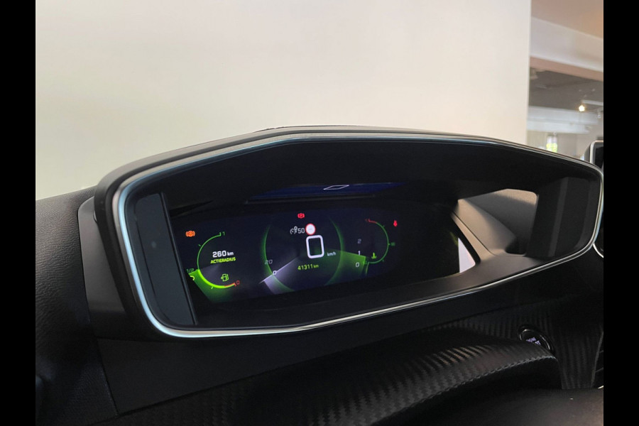 Peugeot 208 1.2 PureTech GT AIRCO NAVI CRUISE BLUETOOTH APPLE CARPLAY VELGEN METALLIC LAK ZEER NETTE AUTO