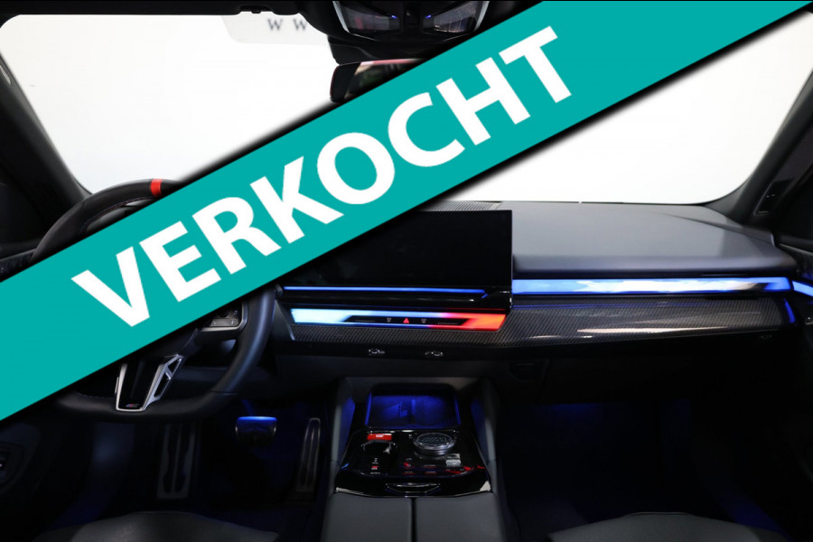BMW 5 Serie Touring M5 1000+PK BTW/AKRAPOVIC OPF DELETED/KERAMISCH/CARBON M-PERFORMANCE/EVENTURI/22” VOSSEN/B&W/PANO/HUD/GARANTIE!