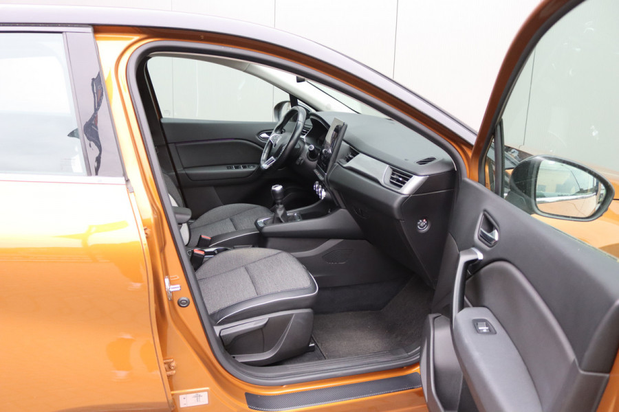 Renault Captur 1.0 TCe 90PK Intens Gr.-navigatie/Stoel-stuurverwarming/Camera/Navigatie/Parkeerhulp