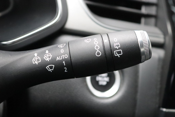 Renault Captur 1.0 TCe 90PK Intens Gr.-navigatie/Stoel-stuurverwarming/Camera/Navigatie/Parkeerhulp