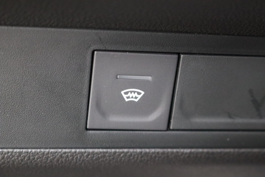 Renault Captur 1.0 TCe 90PK Intens Gr.-navigatie/Stoel-stuurverwarming/Camera/Navigatie/Parkeerhulp