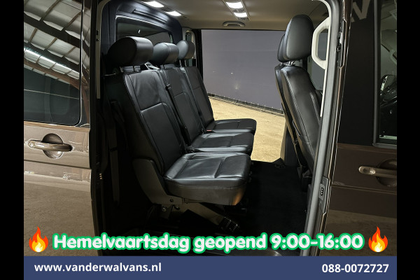 Volkswagen Transporter 2.0 TDI 204pk Automaat L2H1 Dubbele cabine Euro6 Airco | 2x Zijdeur | Leder | Navigatie | Camera | LED | Trekhaak | LM Velgen |  Cruisecontrol, Android Auto, Stoelverwarming, Verwarmde Voorruit, Parkeersensoren, panoramadak, 5-zits