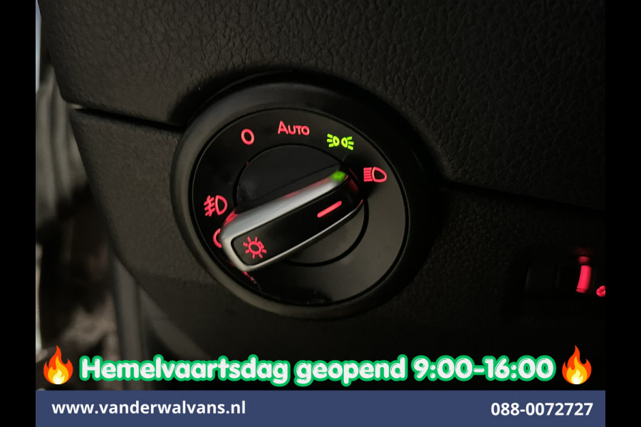 Volkswagen Transporter 2.0 TDI 204pk Automaat L2H1 Dubbele cabine Euro6 Airco | 2x Zijdeur | Leder | Navigatie | Camera | LED | Trekhaak | LM Velgen |  Cruisecontrol, Android Auto, Stoelverwarming, Verwarmde Voorruit, Parkeersensoren, panoramadak, 5-zits