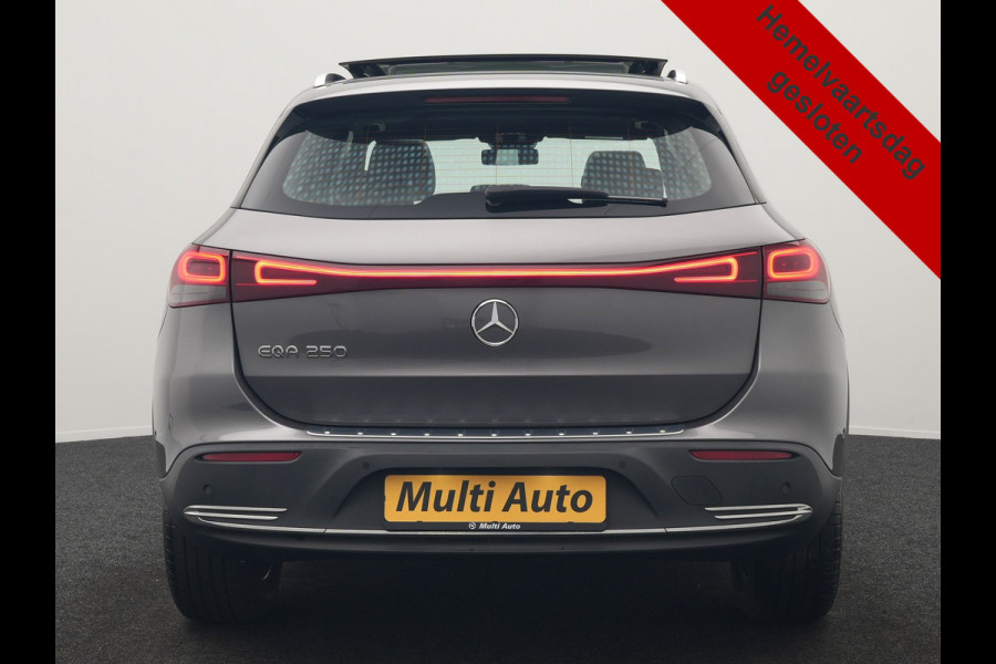 Mercedes-Benz EQA 250 Business Line 66 kWh 191pk Dealer O.H. | Panodak | MBUX Widescreen Navi | Camera | Stoelen & Stuur Verwarmd | Keyless | Blis | Apple Carplay | Sfeerverlichting | Park Assist | Navigatie | DAB | 18''L.M. |