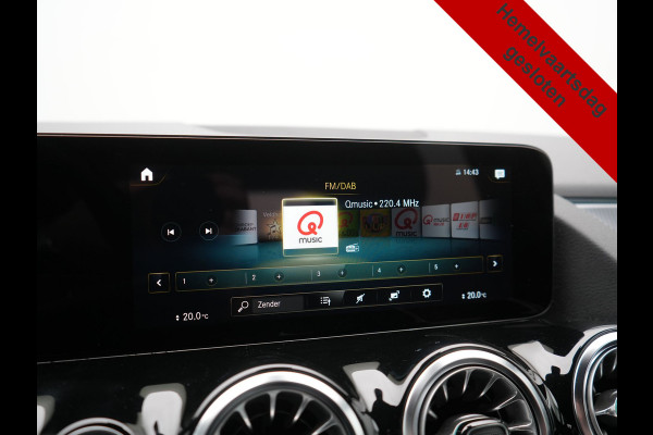 Mercedes-Benz EQA 250 Business Line 66 kWh 191pk Dealer O.H. | Panodak | MBUX Widescreen Navi | Camera | Stoelen & Stuur Verwarmd | Keyless | Blis | Apple Carplay | Sfeerverlichting | Park Assist | Navigatie | DAB | 18''L.M. |