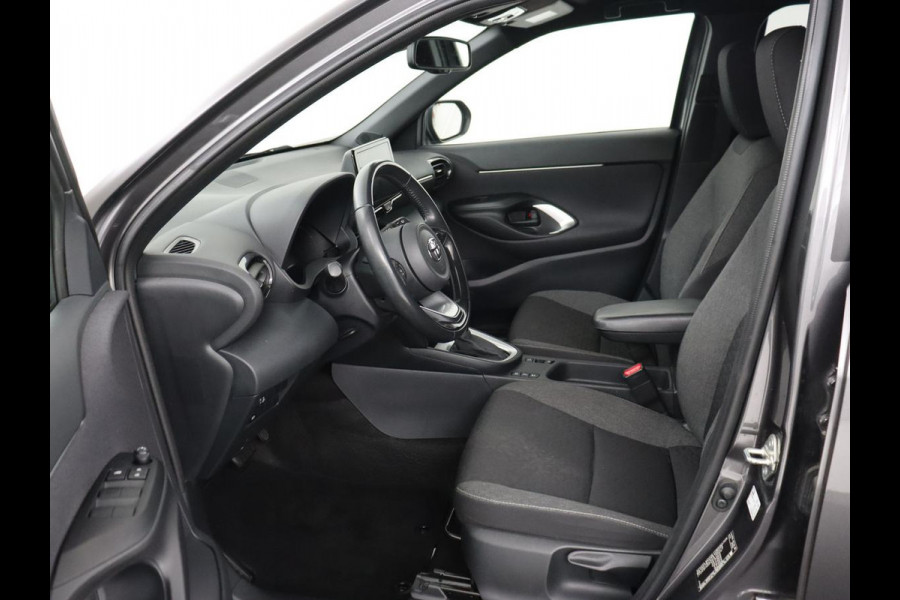 Toyota Yaris Cross 1.5 Hybrid Business Plus | Adaptive cruise | Carplay | Navigatie | Keyless | Full LED | Camera | Climate control | Bluetooth | DAB | Getint glas