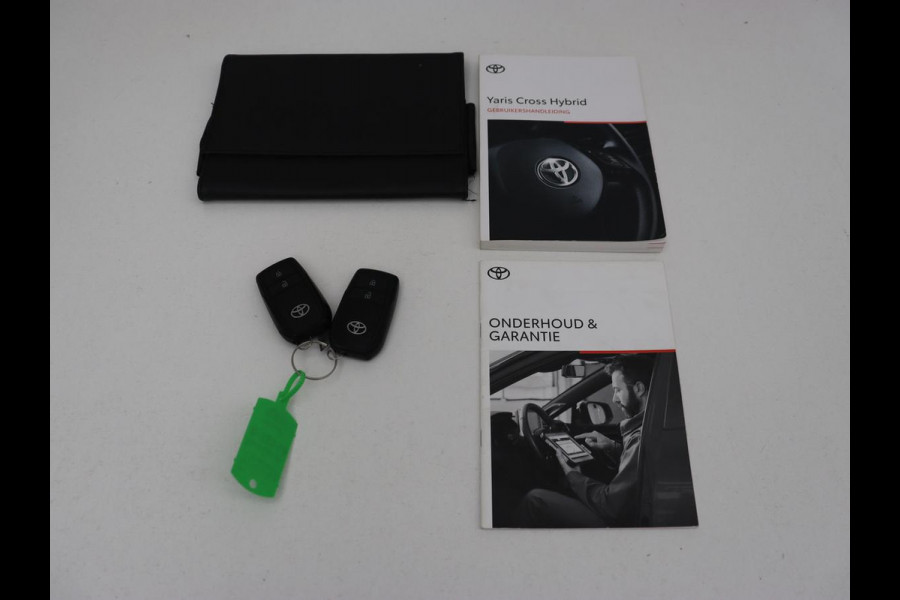 Toyota Yaris Cross 1.5 Hybrid Business Plus | Adaptive cruise | Carplay | Navigatie | Keyless | Full LED | Camera | Climate control | Bluetooth | DAB | Getint glas