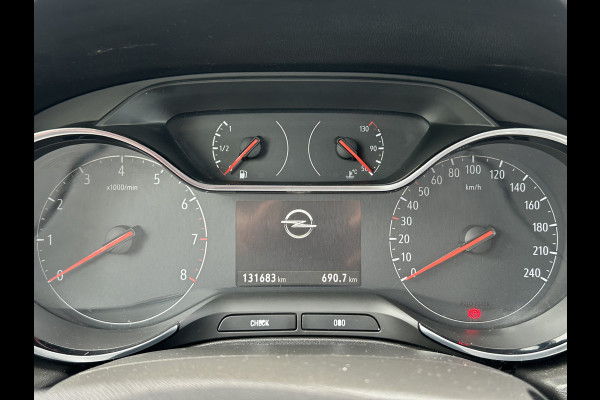 Opel Grandland X BWJ 2020 | 1.2T 131PK Bus Executive | TREKHAAK | CLIMA | CARPLAY | NAVIGATIE | PDC 2X | LICHTMETAAL |