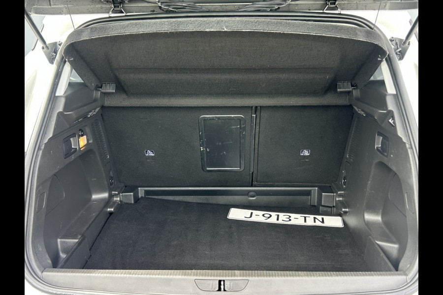 Opel Grandland X BWJ 2020 | 1.2T 131PK Bus Executive | TREKHAAK | CLIMA | CARPLAY | NAVIGATIE | PDC 2X | LICHTMETAAL |