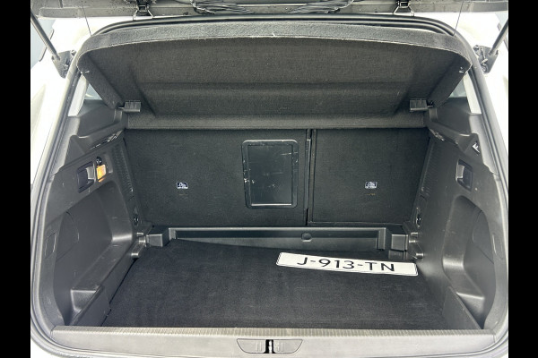 Opel Grandland X BWJ 2020 | 1.2T 131PK Bus Executive | TREKHAAK | CLIMA | CARPLAY | NAVIGATIE | PDC 2X | LICHTMETAAL |
