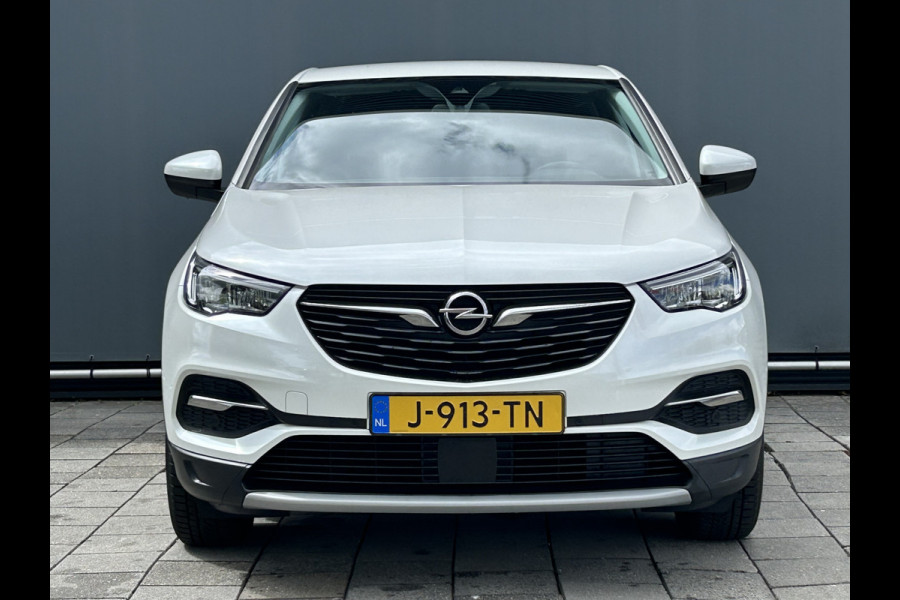 Opel Grandland X BWJ 2020 | 1.2T 131PK Bus Executive | TREKHAAK | CLIMA | CARPLAY | NAVIGATIE | PDC 2X | LICHTMETAAL |