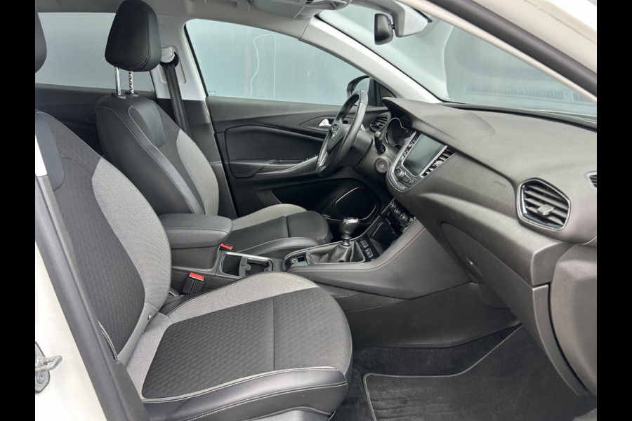 Opel Grandland X BWJ 2020 | 1.2T 131PK Bus Executive | TREKHAAK | CLIMA | CARPLAY | NAVIGATIE | PDC 2X | LICHTMETAAL |