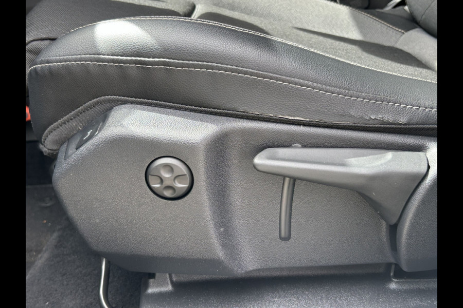 Opel Grandland X BWJ 2020 | 1.2T 131PK Bus Executive | TREKHAAK | CLIMA | CARPLAY | NAVIGATIE | PDC 2X | LICHTMETAAL |