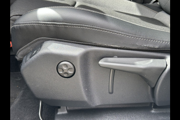 Opel Grandland X BWJ 2020 | 1.2T 131PK Bus Executive | TREKHAAK | CLIMA | CARPLAY | NAVIGATIE | PDC 2X | LICHTMETAAL |