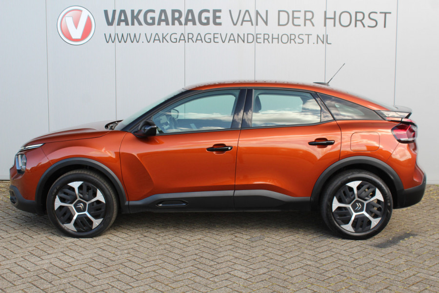 Citroën C4 1.2-130pk 'Iconic' AUTOMAAT ! Gun u het comfort en gemak van een automaat ! Autm. airco, Navigatie, Cruise Control, Climate Control dual, Lane assist, Stoelverwarming, Camera, Apple CarPlay/Android auto etc.