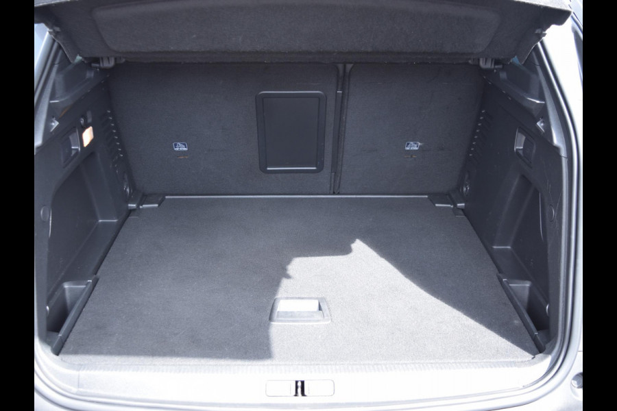 Peugeot 3008 1.2 PureTech Allure Pack Business NAVI & CARPLAY | CAMERA & SENSOREN | E.C.C. |