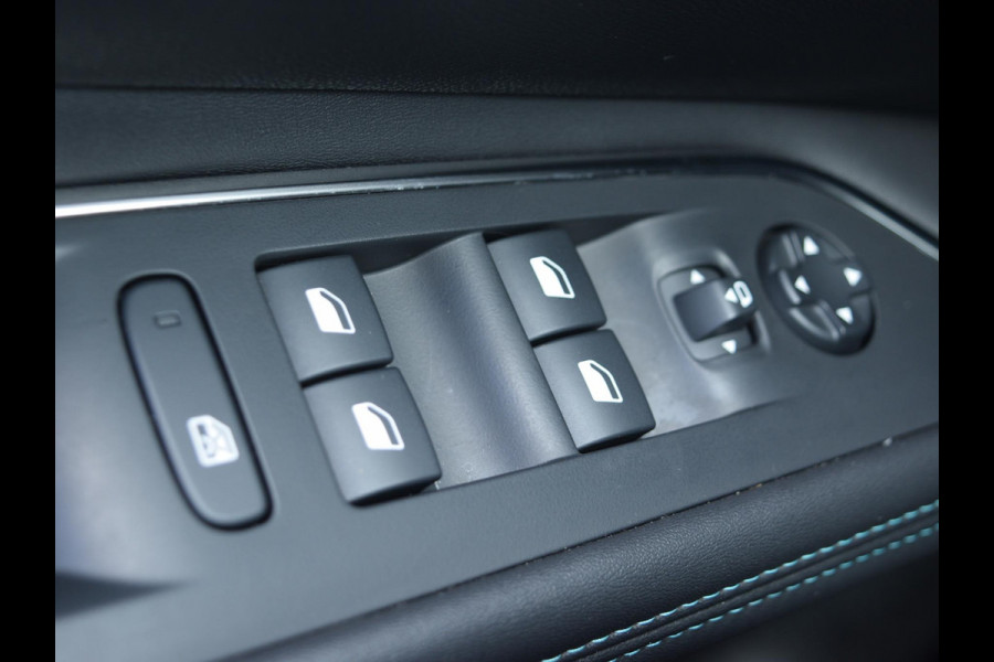 Peugeot 3008 1.2 PureTech Allure Pack Business NAVI & CARPLAY | CAMERA & SENSOREN | E.C.C. |