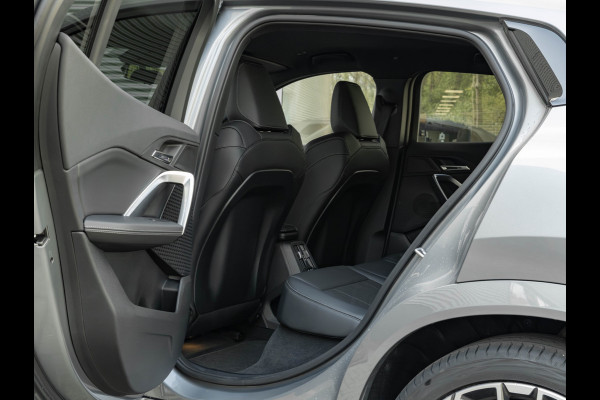 BMW iX2 eDrive20 - M-Sport Edition - Premium Pack - 20 inch - Camera