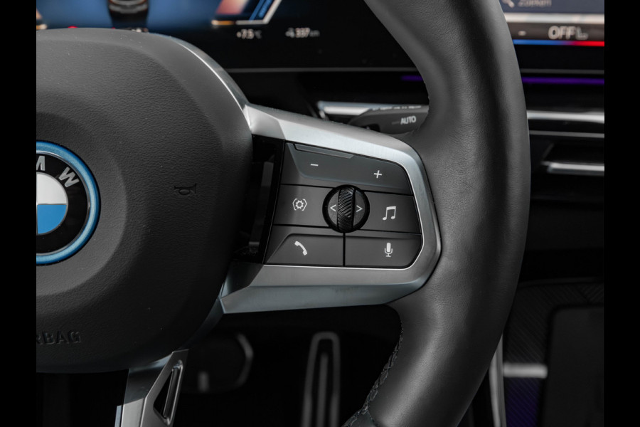 BMW iX2 eDrive20 - M-Sport Edition - Premium Pack - 20 inch - Camera
