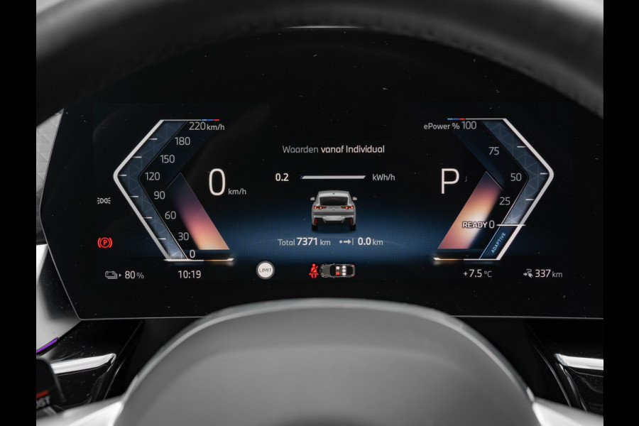 BMW iX2 eDrive20 - M-Sport Edition - Premium Pack - 20 inch - Camera