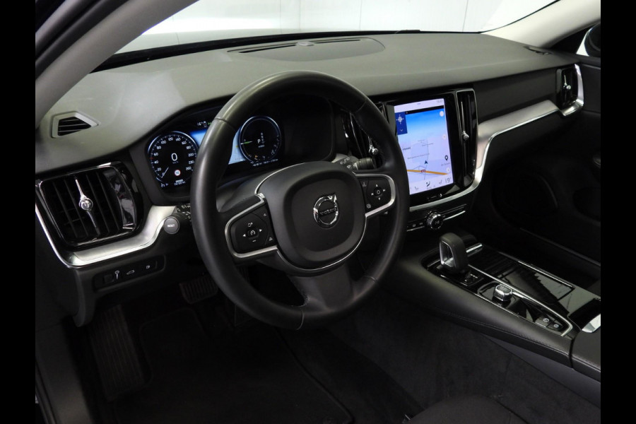 Volvo V60 2.0 T6 Recharge AWD Inscription Expression NAVI/SCHUIFDAK/CAMERA/LED/18"LMV!
