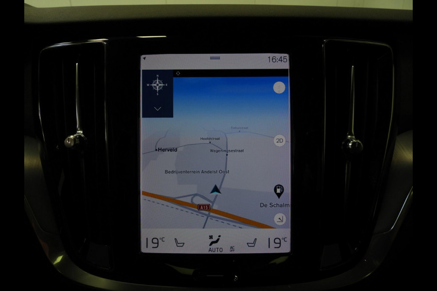 Volvo V60 2.0 T6 Recharge AWD Inscription Expression NAVI/SCHUIFDAK/CAMERA/LED/18"LMV!