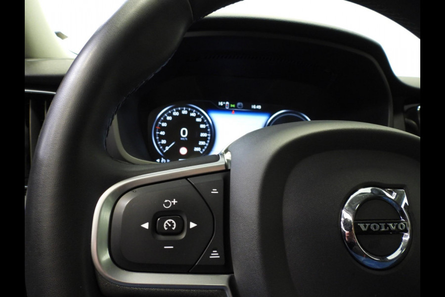 Volvo V60 2.0 T6 Recharge AWD Inscription Expression NAVI/SCHUIFDAK/CAMERA/LED/18"LMV!