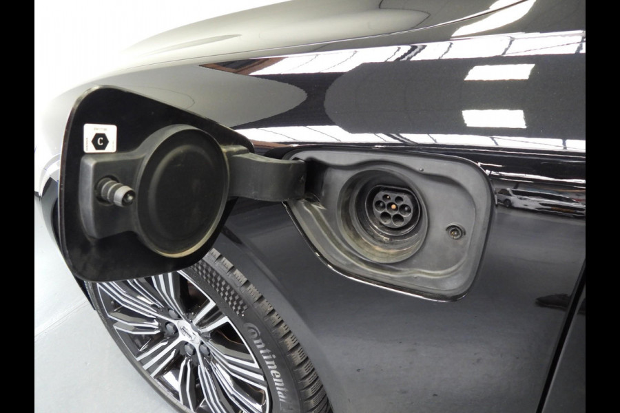 Volvo V60 2.0 T6 Recharge AWD Inscription Expression NAVI/SCHUIFDAK/CAMERA/LED/18"LMV!