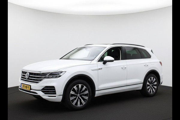 Volkswagen Touareg 3.0 TSi eHybrid ATMOSPHERE 4MOTION TREKHAAK/HEAD-UP/PANORAMADAK
