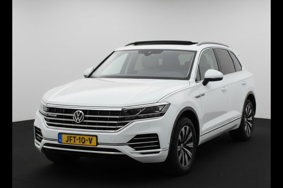Volkswagen Touareg 3.0 TSi eHybrid ATMOSPHERE 4MOTION TREKHAAK/HEAD-UP/PANORAMADAK
