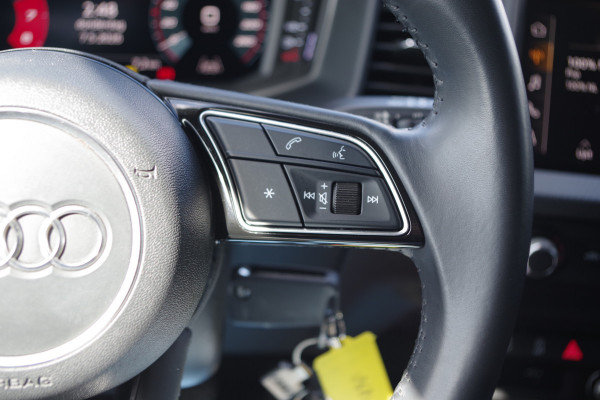 Audi A1 Sportback 30 TFSI 115 PK S-Line Advanced Epic, Carplay, Digitale Cockpit, LM-Velgen