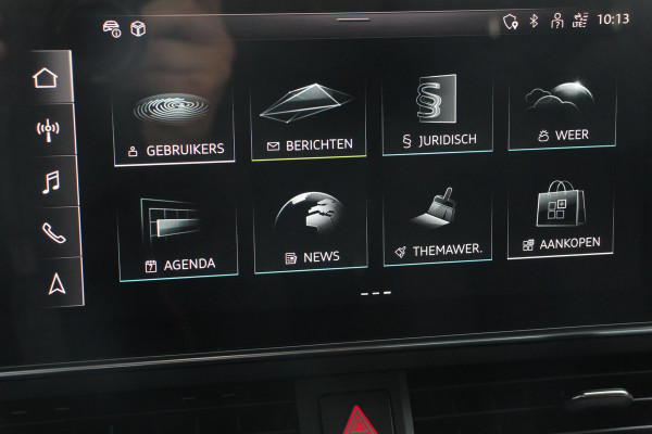 Audi A4 Avant 40 TFSI 204 pk S-tronic S Line Plus Navigatie Adaptive Cruise Control Parkeersensoren Camera Lane Assist Elektrische achterklep Stoelverwarming Ledverlichting Virtual Cockpit Climatronic