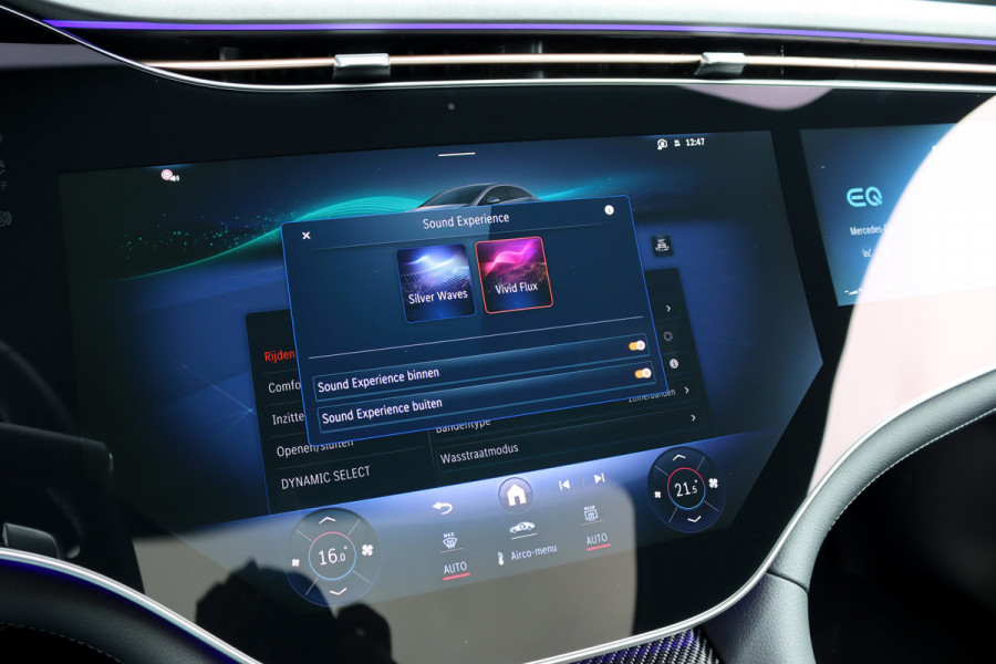 Mercedes-Benz EQE 350 AMG Line Premium+ 89 kWh | Hyperscreen | Distronic+ | Carbon | Burmester | Digital Light | HUD | Panoramadak | Surround Camera | Warmtepomp |