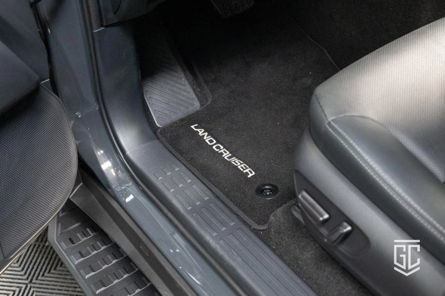 Toyota Land Cruiser 250 2.8 D-4D Executive (zie omschrijving en laatste foto's)