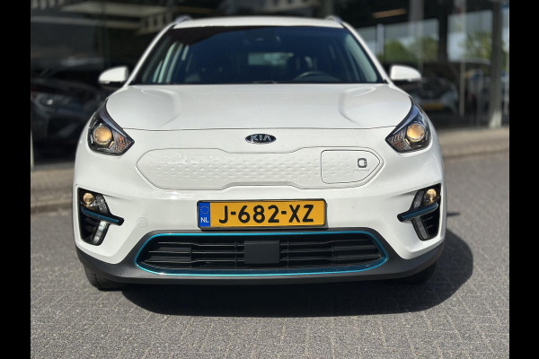 Kia e-Niro DynamicLine 64 kWh | SOH: 96,7% | 3 Fase | Warmtepomp  | Adaptive CC | Camera | Navi | Stoel-Stuurverwarming |