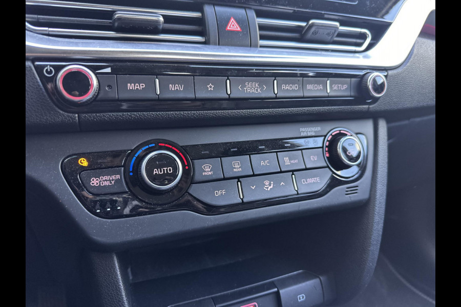 Kia e-Niro DynamicLine 64 kWh | SOH: 96,7% | 3 Fase | Warmtepomp  | Adaptive CC | Camera | Navi | Stoel-Stuurverwarming |