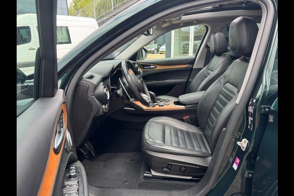 Alfa Romeo Stelvio 2.0 T AWD Veloce | Schuif-Kantel Dak | Trekhaak | Performance Pack | Leder + Memory | Harman Kardon