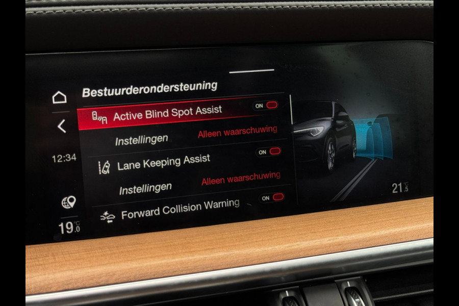 Alfa Romeo Stelvio 2.0 T AWD Veloce | Schuif-Kantel Dak | Trekhaak | Performance Pack | Leder + Memory | Harman Kardon