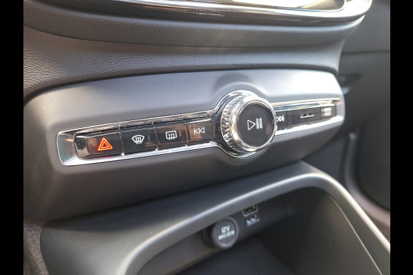 Volvo XC40 1.5 T5 Recharge Inscription | Full Options | Pano | Trekhaak 1800kg | Leder | H&K | Adaptive CC | All Season |